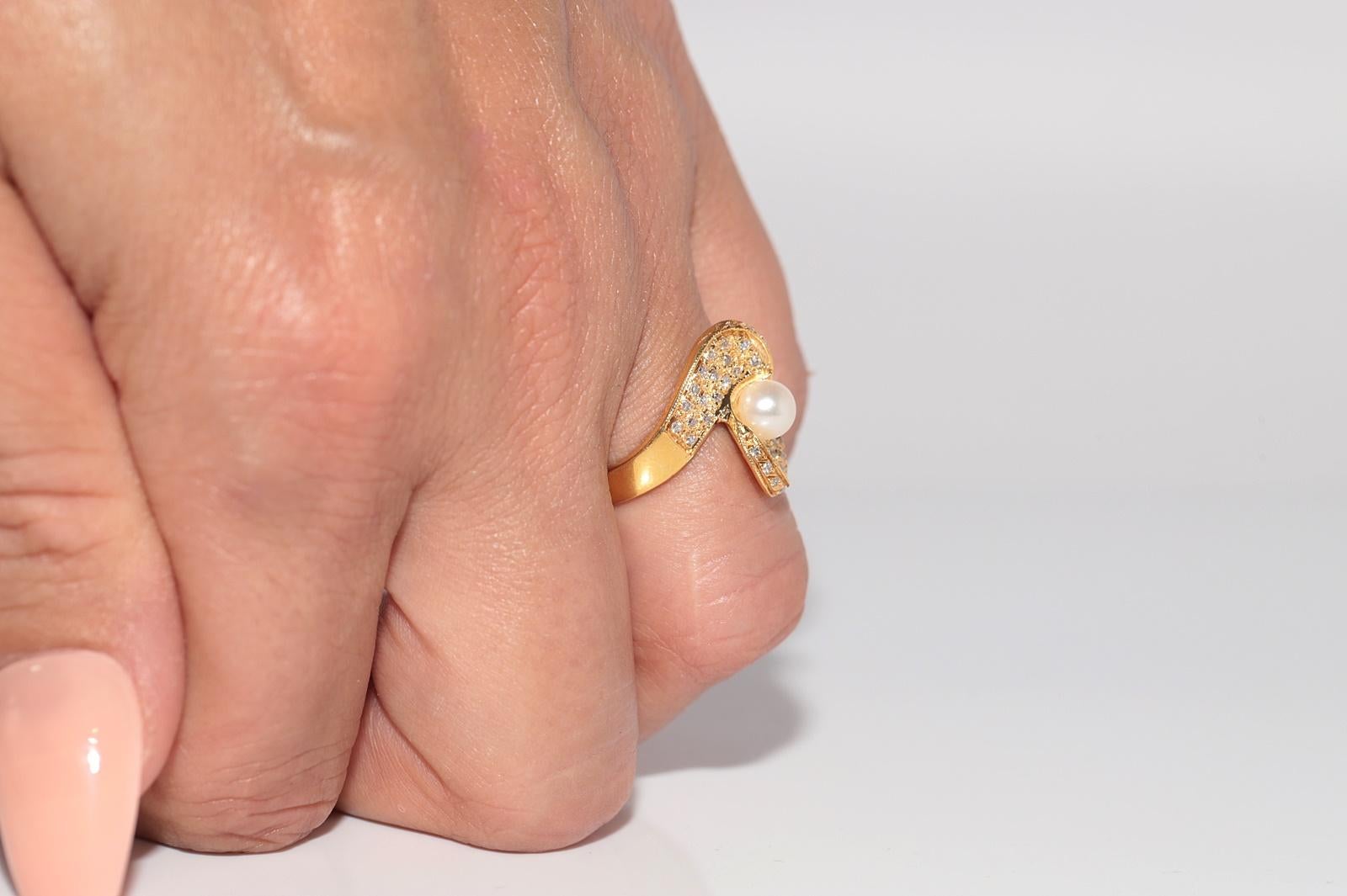 Vintage CIRCA 1980er Jahre 18k Gold natürlichen Diamanten und Perle verziert Ring im Zustand „Gut“ im Angebot in Fatih/İstanbul, 34