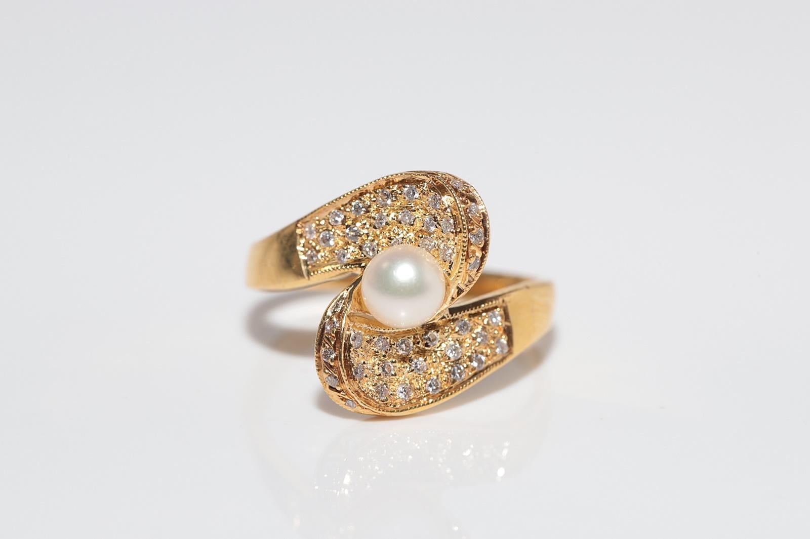 Vintage CIRCA 1980er Jahre 18k Gold natürlichen Diamanten und Perle verziert Ring im Angebot 2