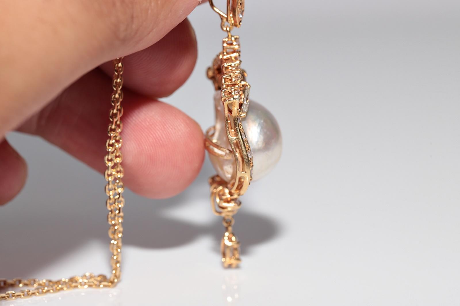 Collana con ciondolo di diamanti naturali e perle in oro 18 carati CIRCA 1980 in vendita 4