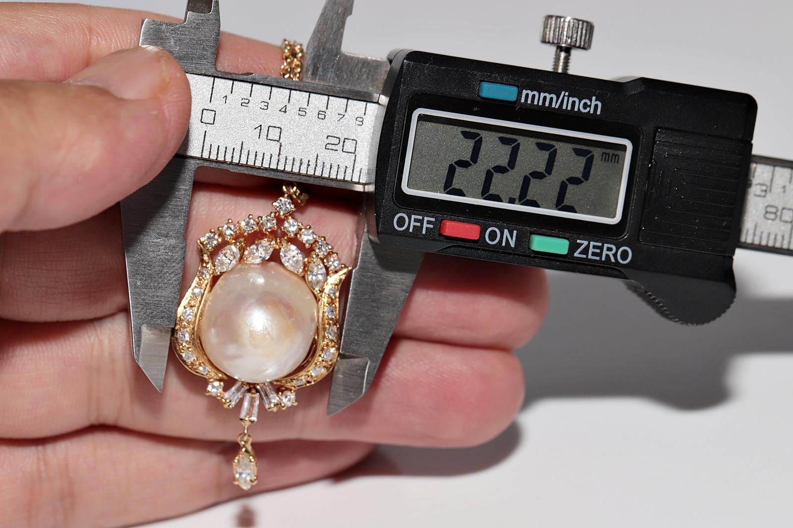 Collana con ciondolo di diamanti naturali e perle in oro 18 carati CIRCA 1980 in vendita 8