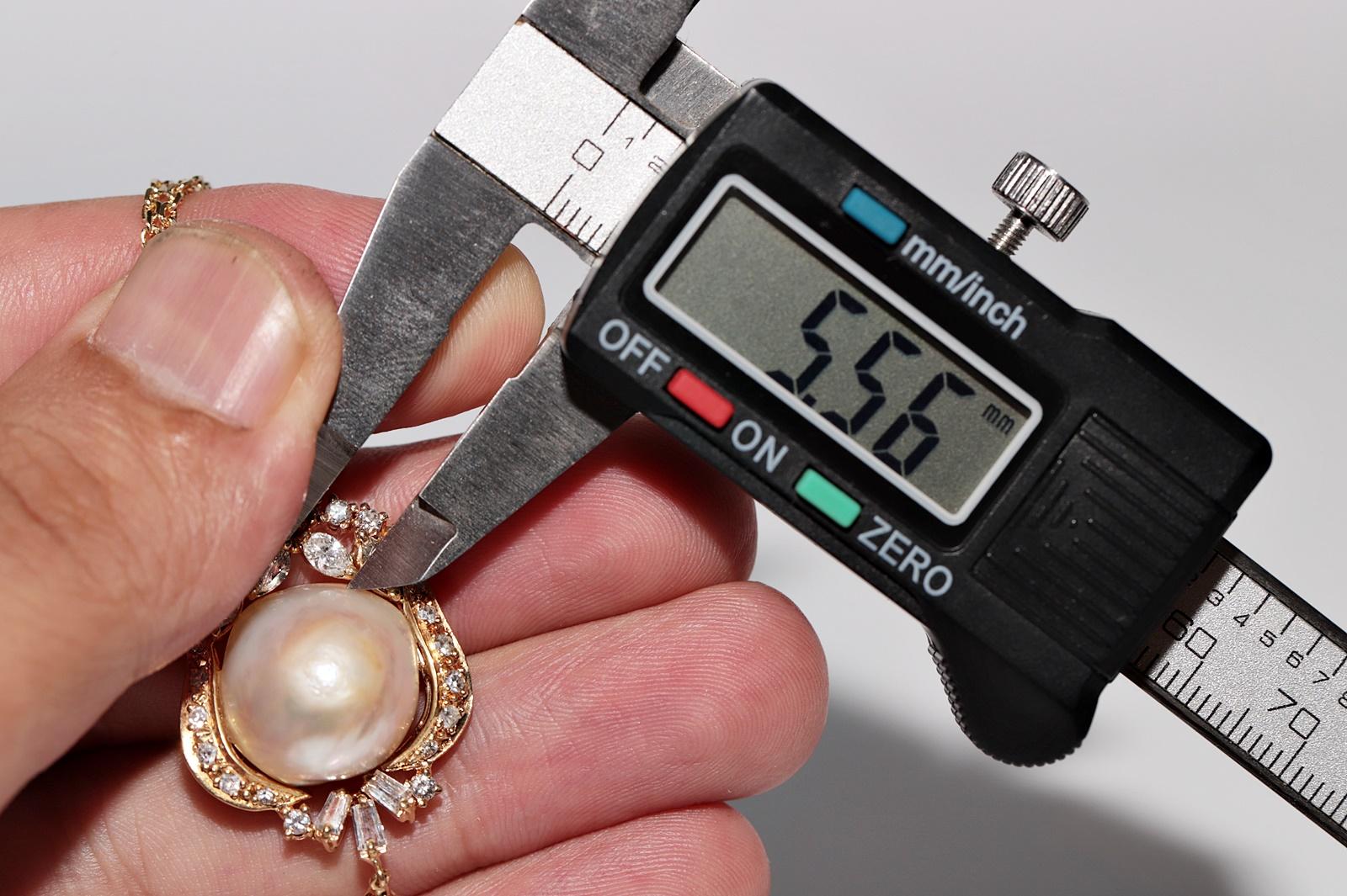 Collana con ciondolo di diamanti naturali e perle in oro 18 carati CIRCA 1980 in vendita 10