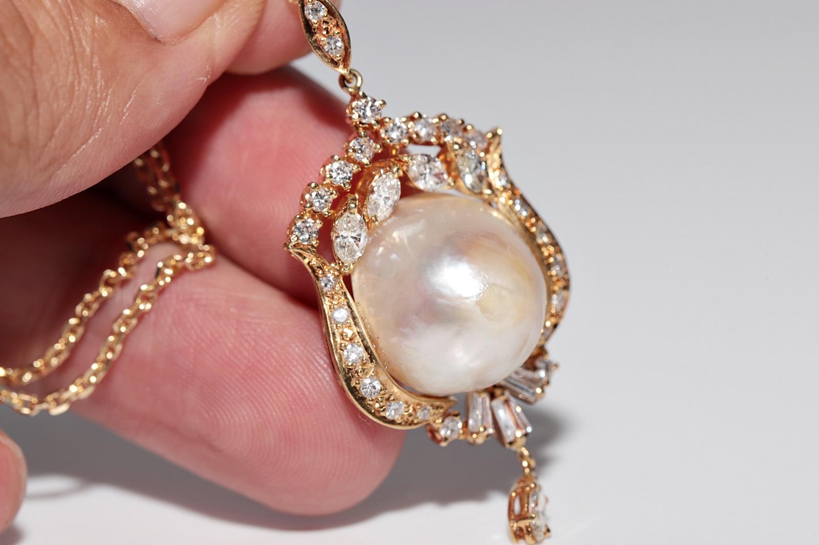 Collana con ciondolo di diamanti naturali e perle in oro 18 carati CIRCA 1980 in vendita 1