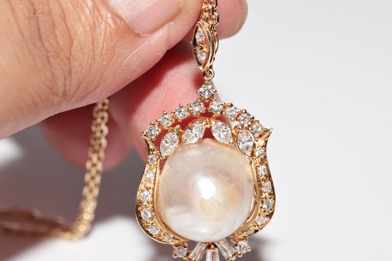 Collana con ciondolo di diamanti naturali e perle in oro 18 carati CIRCA 1980 in vendita 2