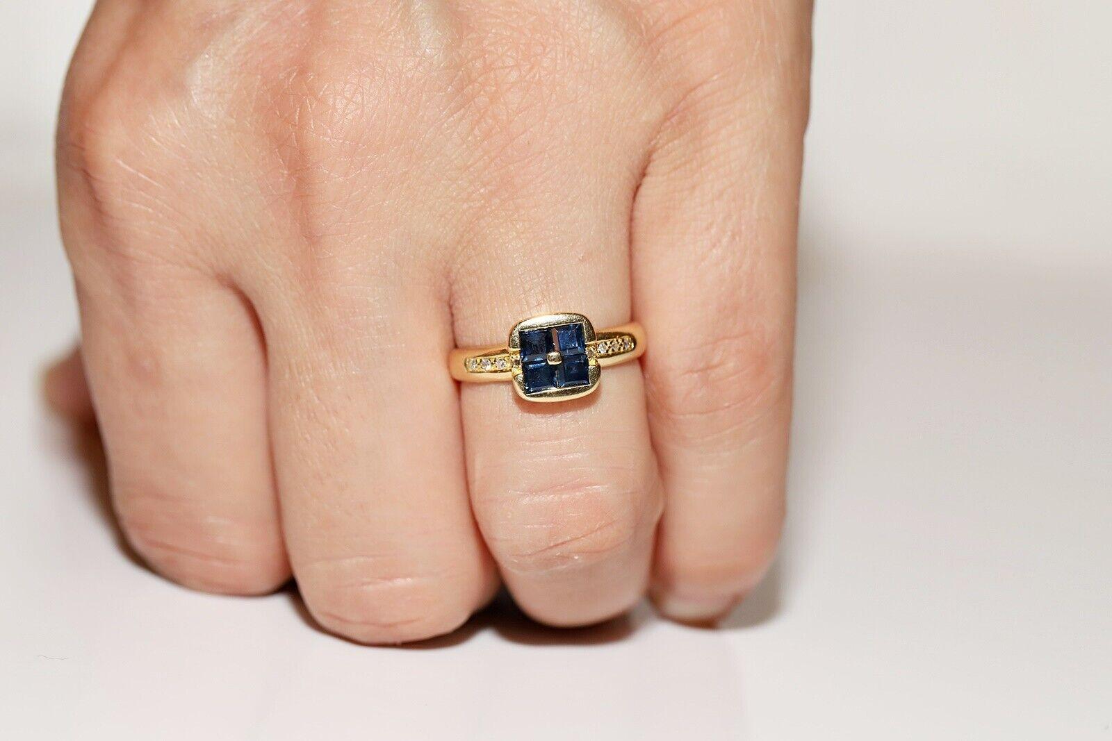 Vintage Circa 1980s 18k Gold Natural Diamond And Princess Cut Sapphire Ring For Sale 5