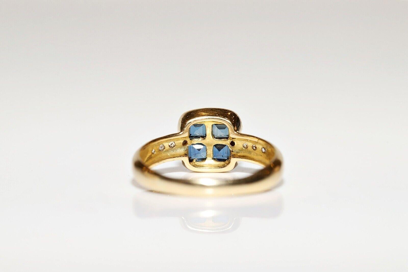 Vintage Circa 1980s 18k Gold Natural Diamond And Princess Cut Sapphire Ring For Sale 3