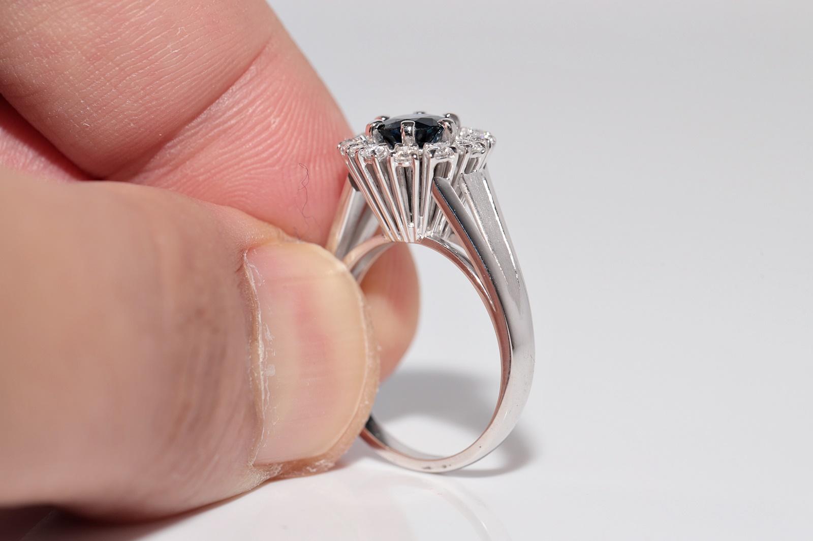 Vintage CIRCA 1980s 18k Gold Natürlicher Diamant und Rundschliff Saphir Ring im Angebot 4