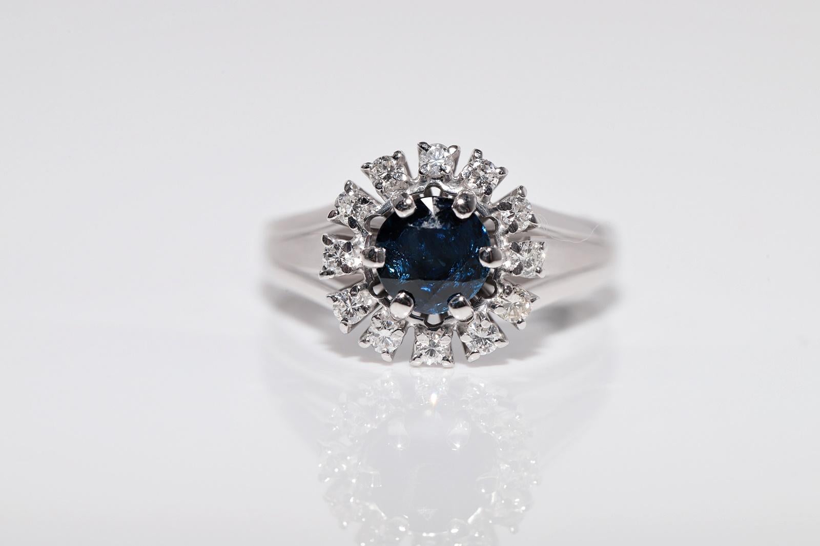 Taglio brillante Anello in oro 18k con diamanti naturali e zaffiri rotondi, vintage, circa anni '80 in vendita