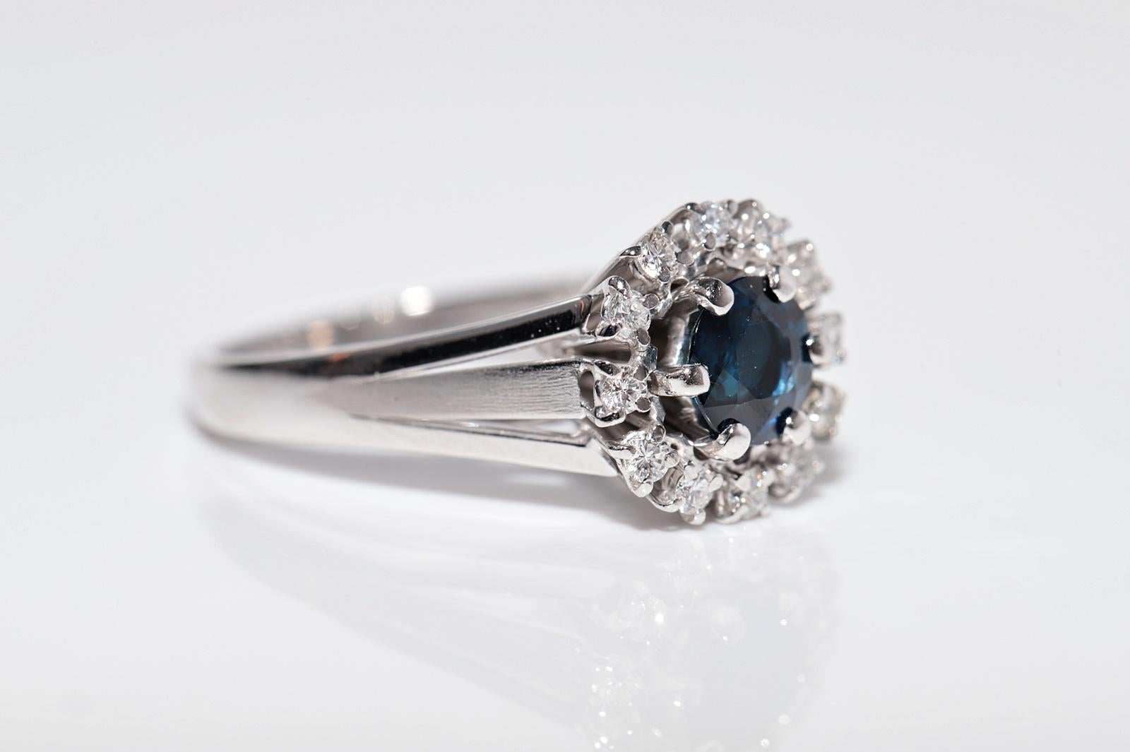 Vintage CIRCA 1980s 18k Gold Natürlicher Diamant und Rundschliff Saphir Ring im Zustand „Gut“ im Angebot in Fatih/İstanbul, 34