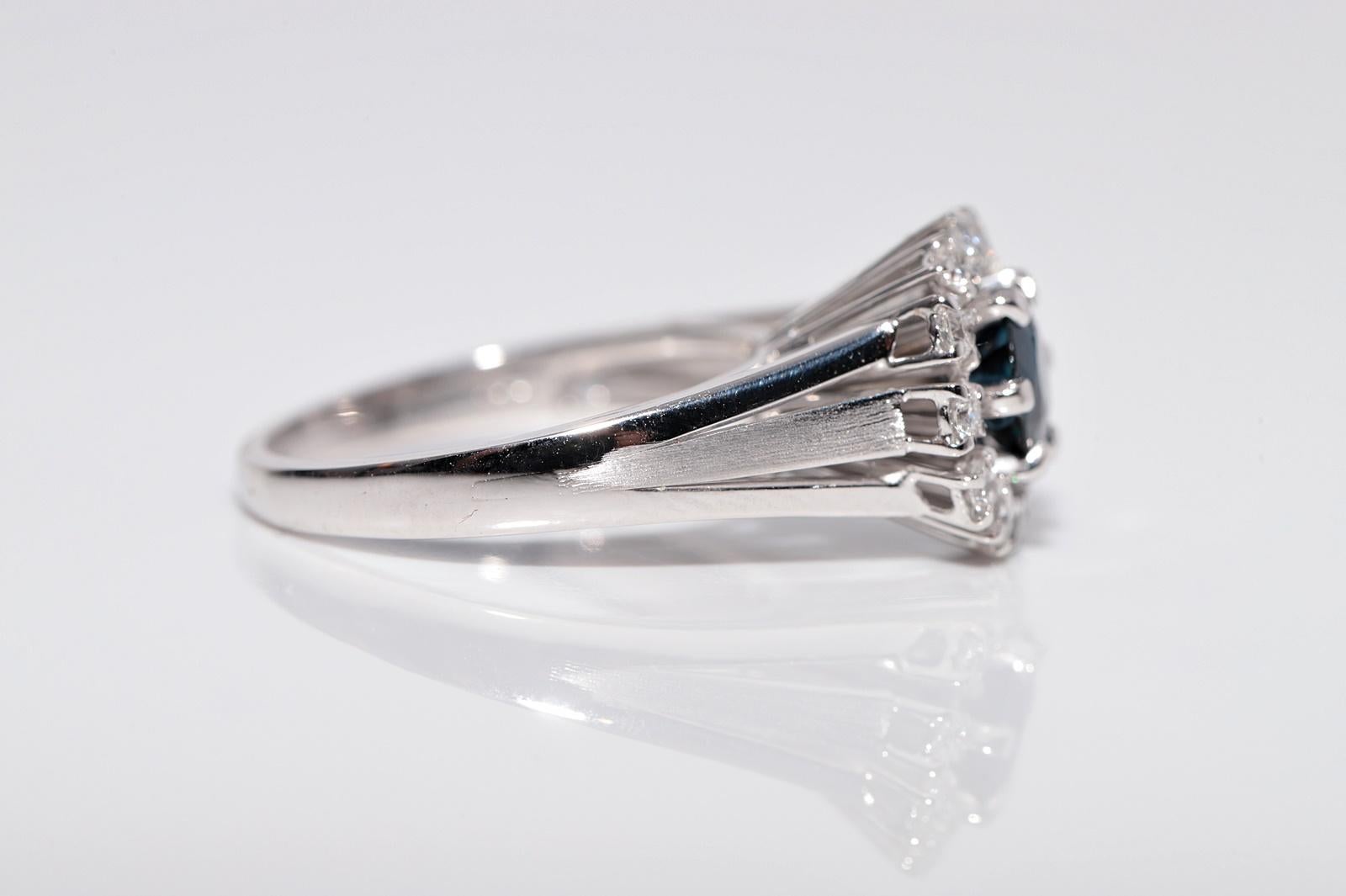 Vintage CIRCA 1980s 18k Gold Natürlicher Diamant und Rundschliff Saphir Ring Damen im Angebot