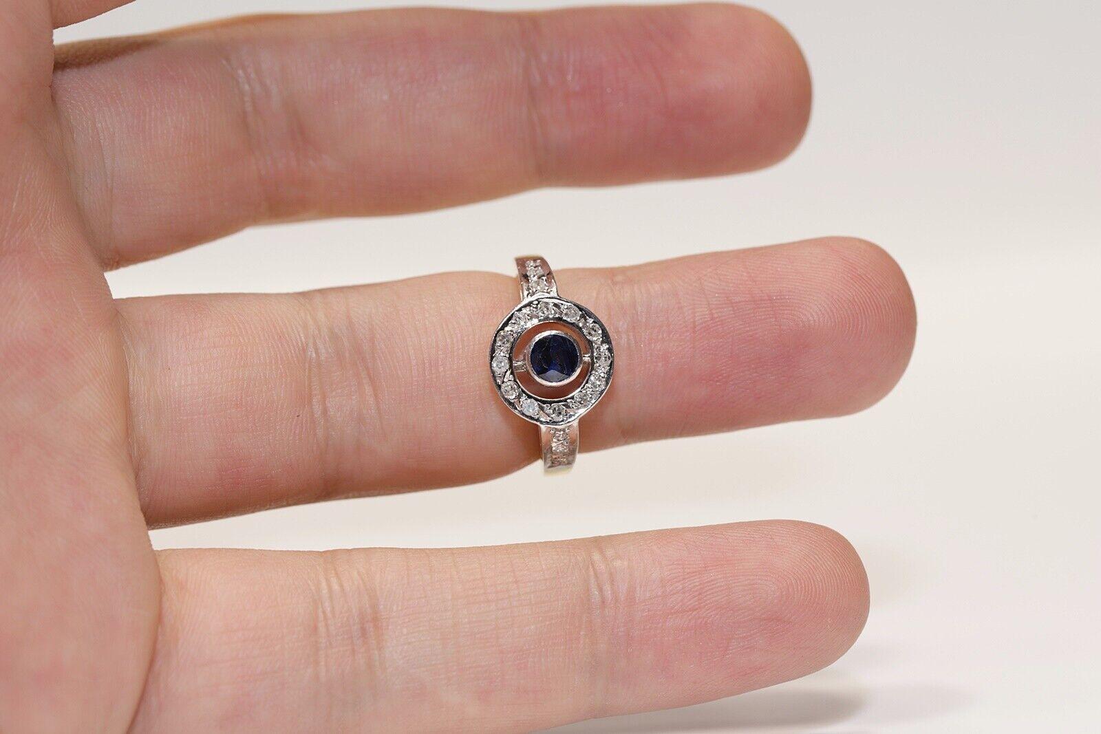 Vintage CIRCA 1980s 18k Gold Natürlicher Diamant und Rundschliff Saphir Ring im Angebot 2