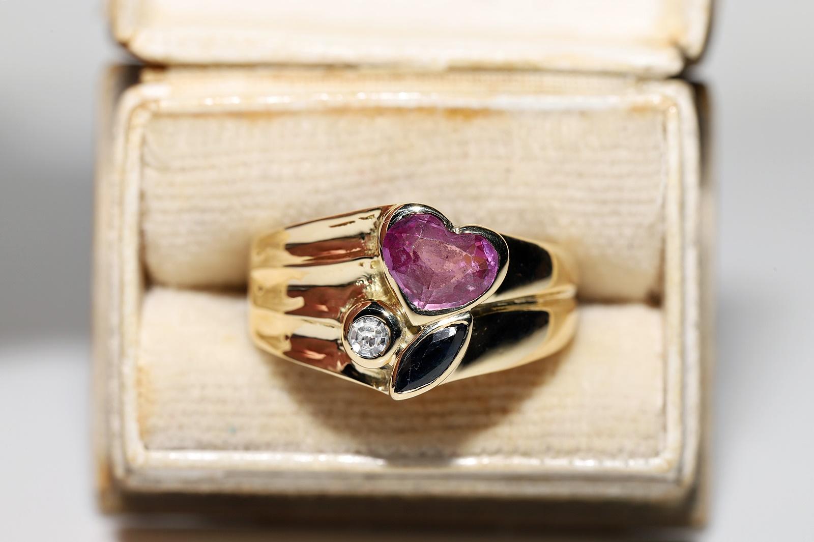 Vintage Circa 1980s 18k Gold Natural Diamond And Ruby And Sapphire Ring In Good Condition For Sale In Fatih/İstanbul, 34