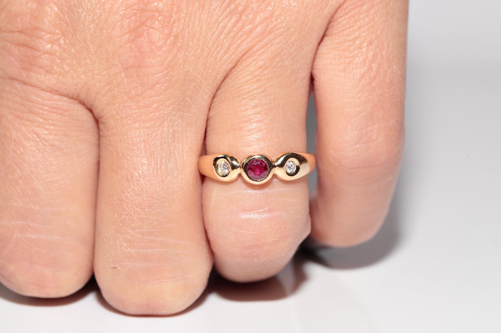 Vintage Circa 1980s 18k Gold Natural Diamond And Ruby Decorated Band Ring For Sale 7