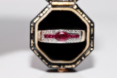 Vintage Circa 1980er Jahre 18k Gold Natürlicher Diamant und Rubin Dekorierter Ring