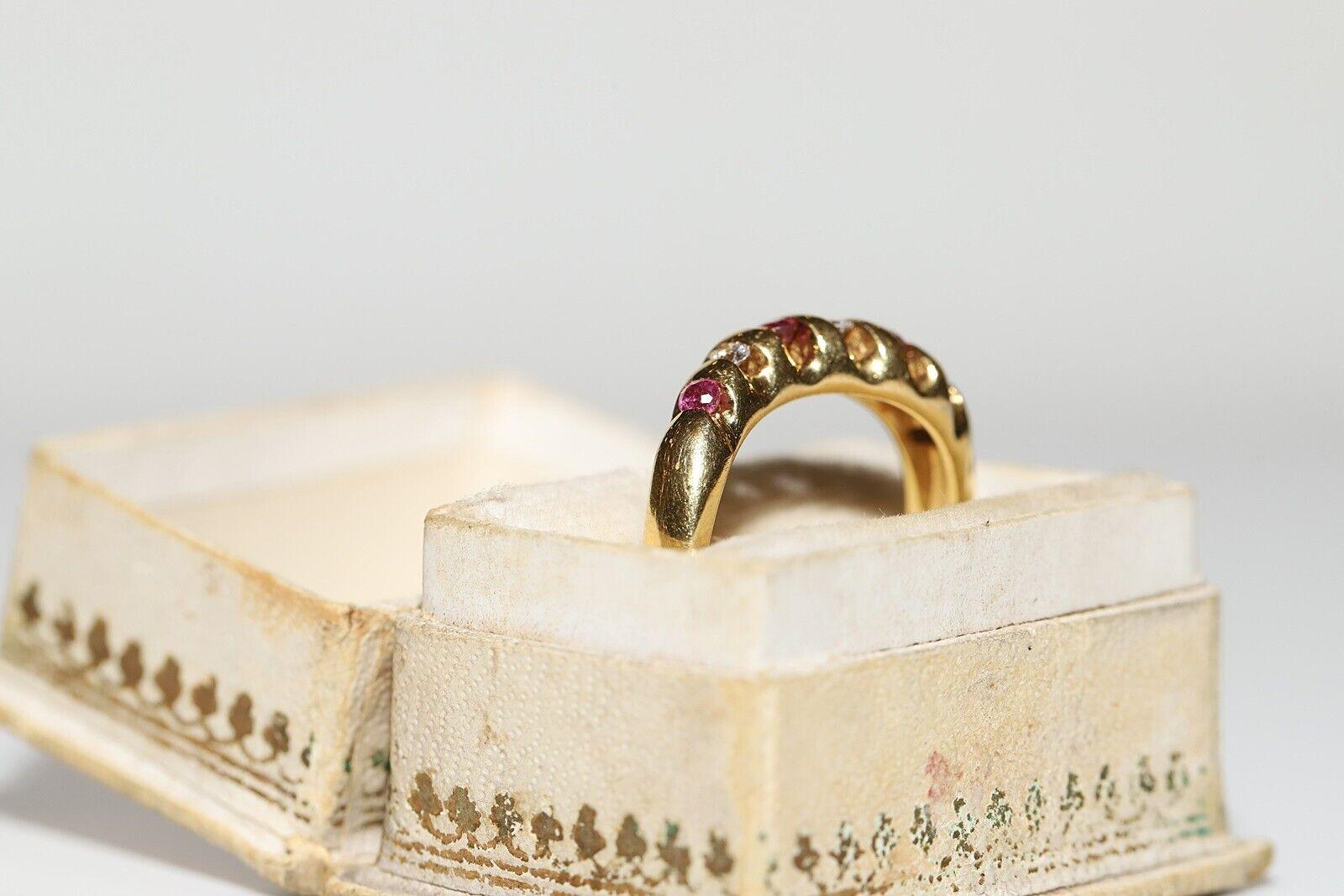 Retro Vintage Circa 1980s 18k Gold Natural Diamond And Ruby Decorated Band Ring For Sale