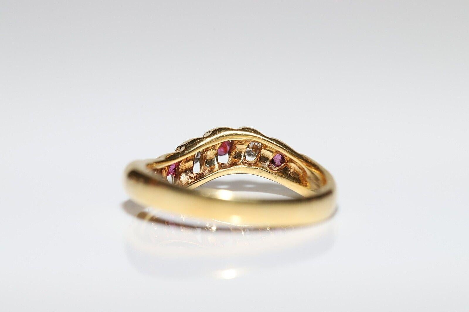 Vintage Circa 1980s 18k Gold Natural Diamond And Ruby Decorated Band Ring For Sale 2