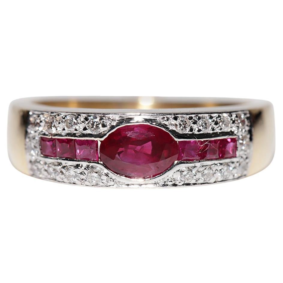 Anello a fascia decorato con diamanti naturali e rubini in oro 18 ct. d
epoca CIRCA 1980