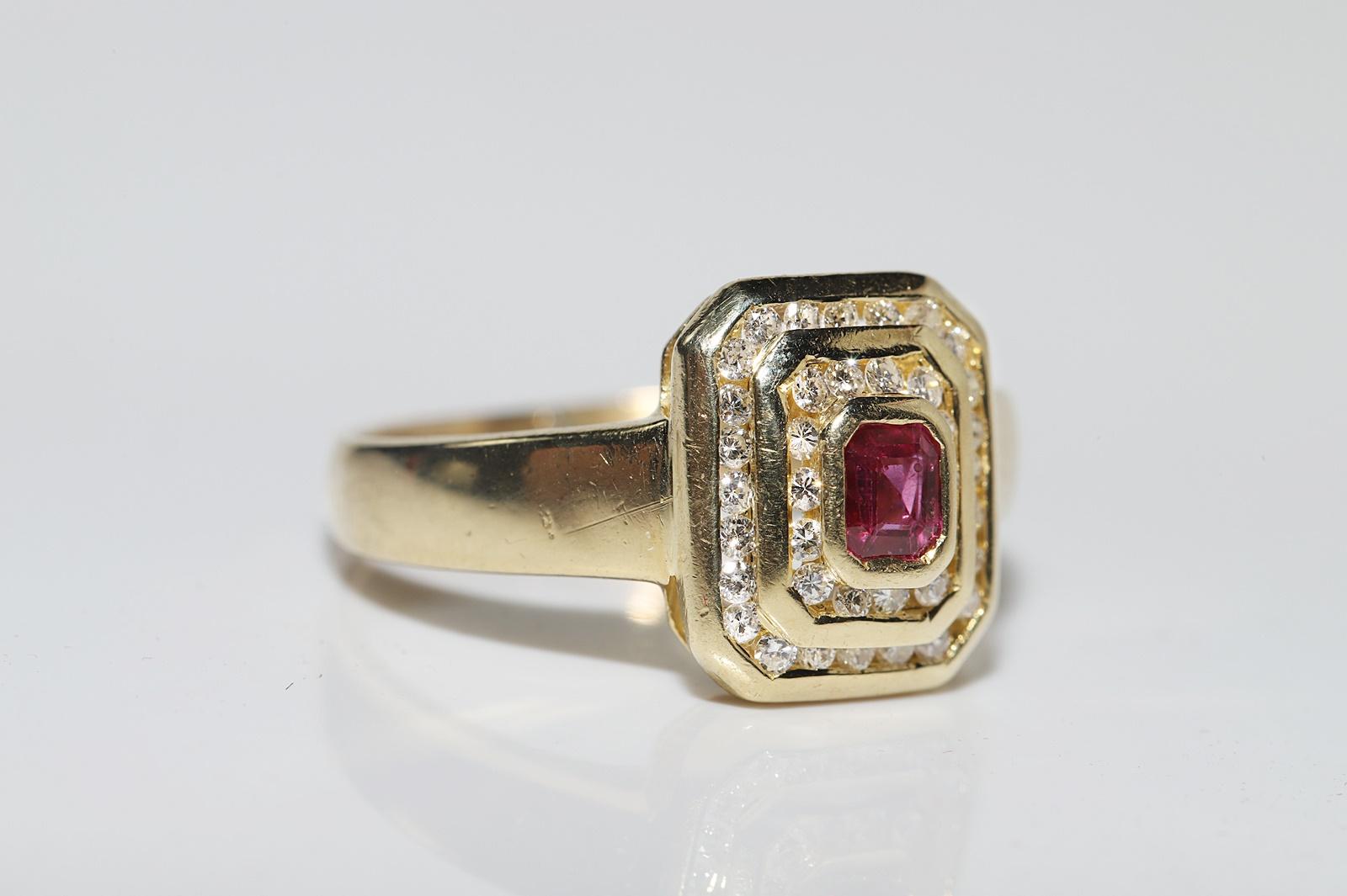 Vintage Circa 1980s 18k Gold Natural Diamond And Ruby Decorated Cocktail Ring For Sale 3