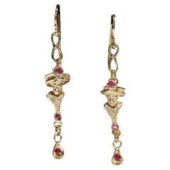 Orecchino a goccia decorato in oro 18k con diamanti naturali e rubini, vintage, anni '80 circa