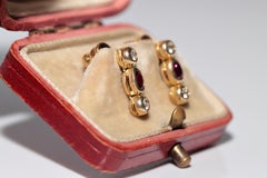 Pendiente Vintage Circa Década de 1980 Oro de 18k Decorado con Diamantes Naturales y Rubíes