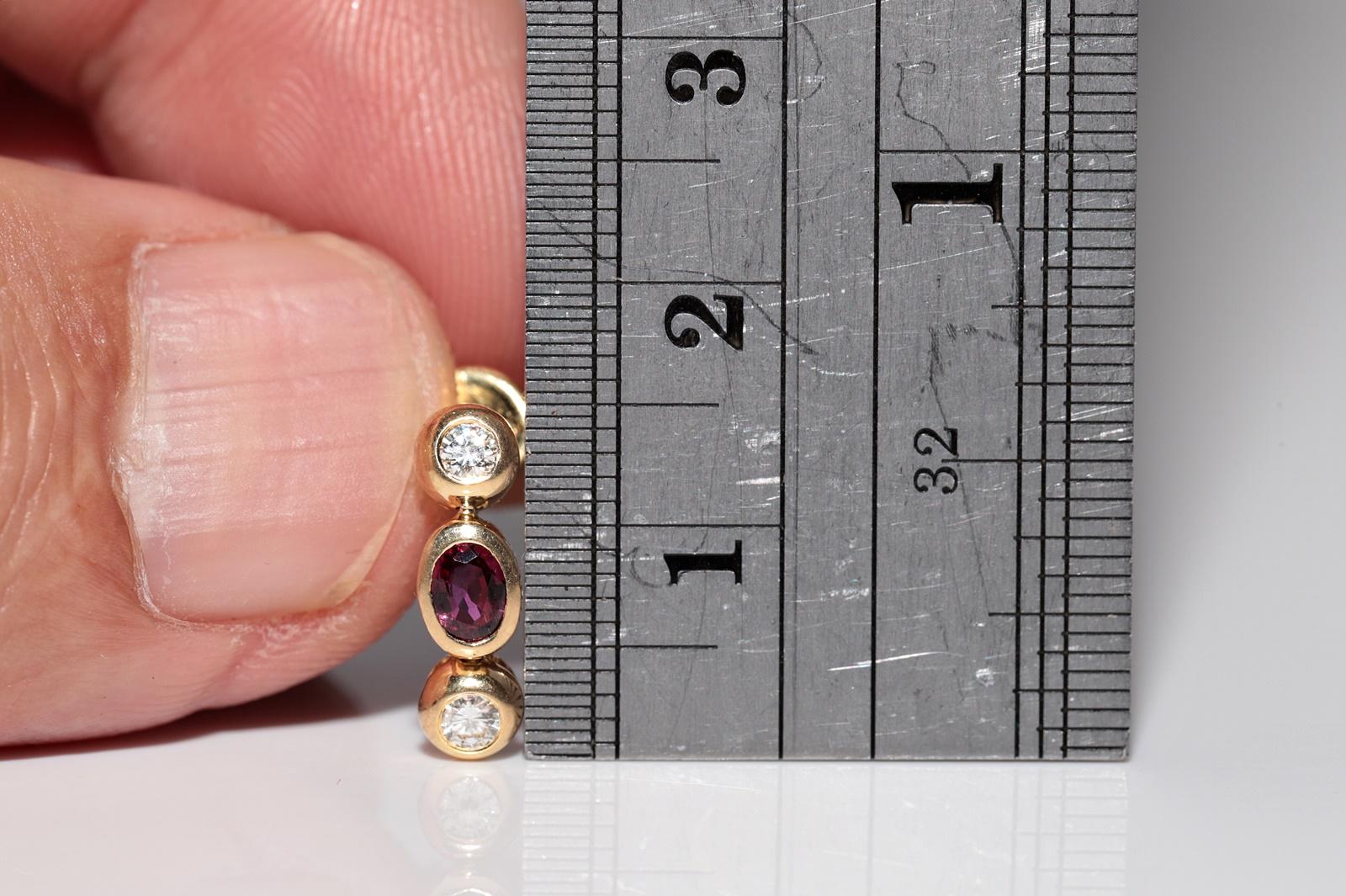 Retro Vintage Circa 1980s 18k Gold Natural Diamond And Ruby Decorated Earring For Sale