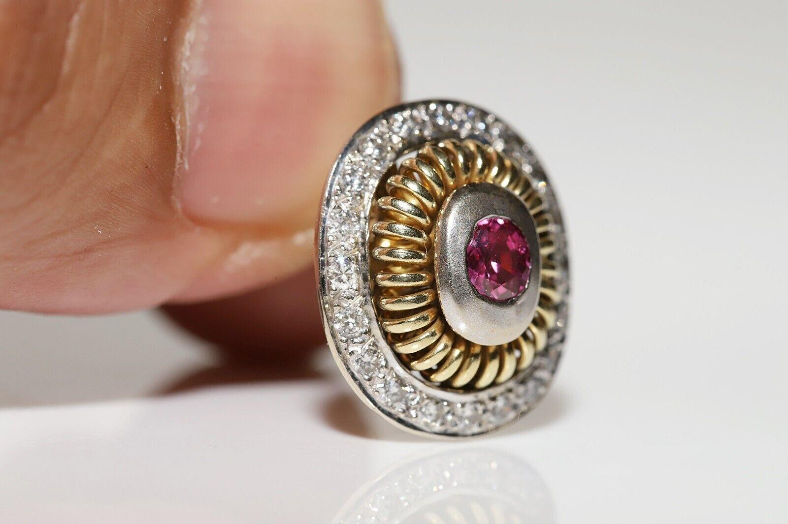 Vintage Circa 1980er Jahre 18k Gold Natürlicher Diamant und Rubin Dekorierter Ohrring für Damen oder Herren im Angebot