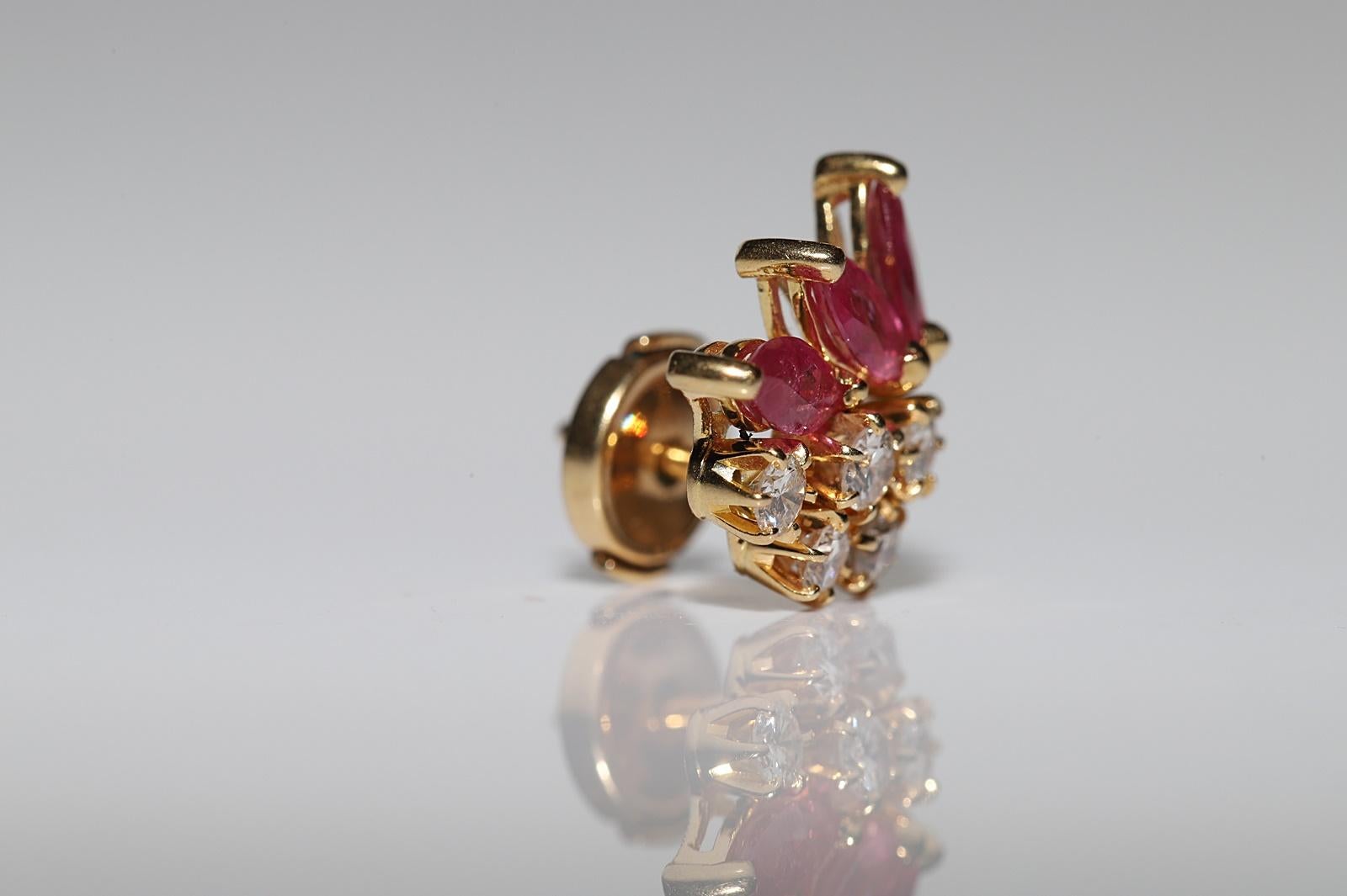 Vintage Circa 1980s 18k Gold Natural Diamond And Ruby Decorated Earring  For Sale 1