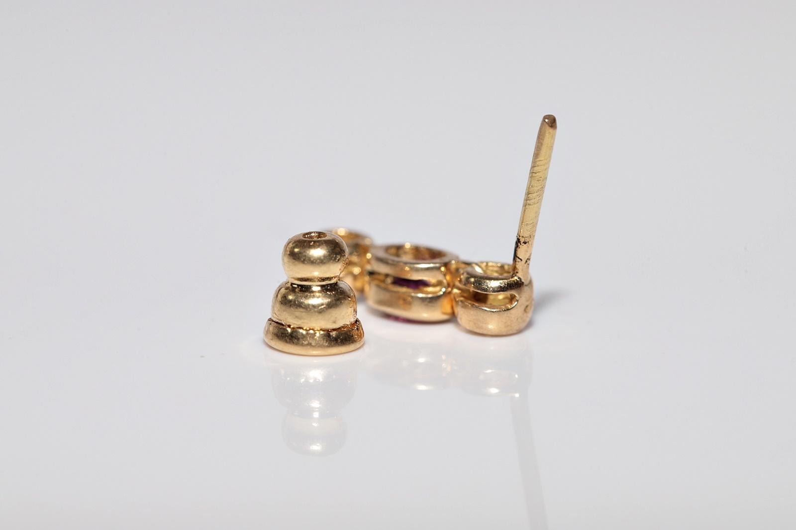 Vintage Circa 1980s 18k Gold Natural Diamond And Ruby Decorated Earring For Sale 1