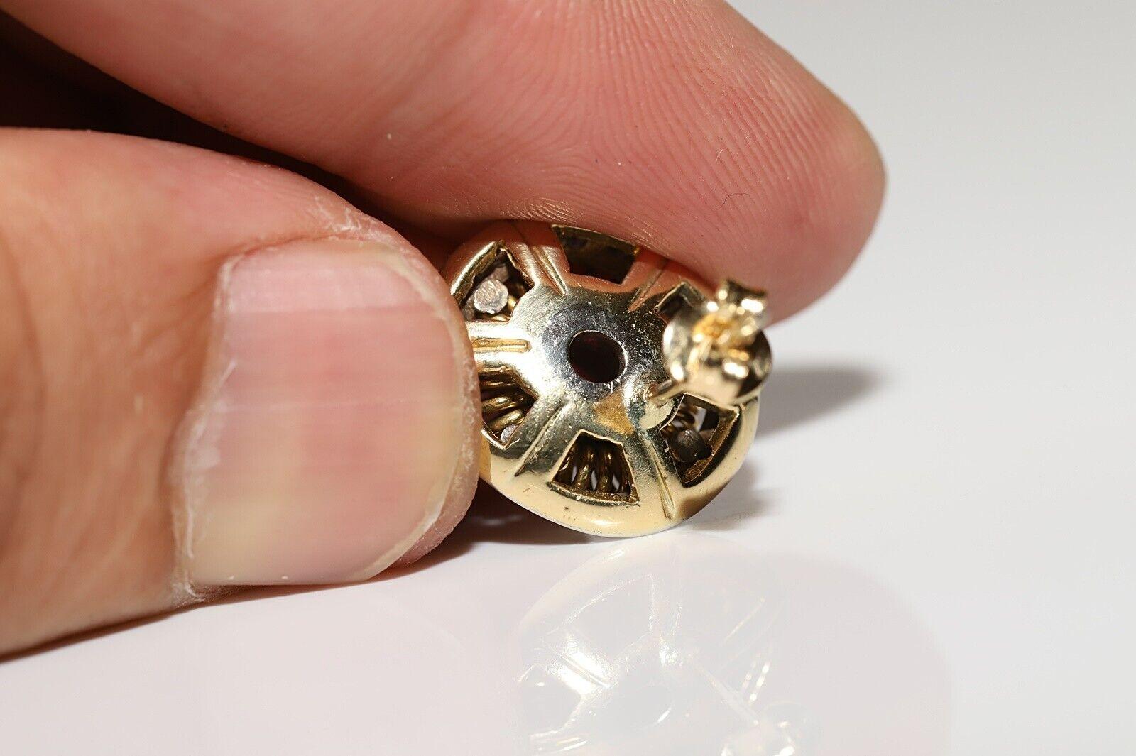 Vintage Circa 1980er Jahre 18k Gold Natürlicher Diamant und Rubin Dekorierter Ohrring im Angebot 3