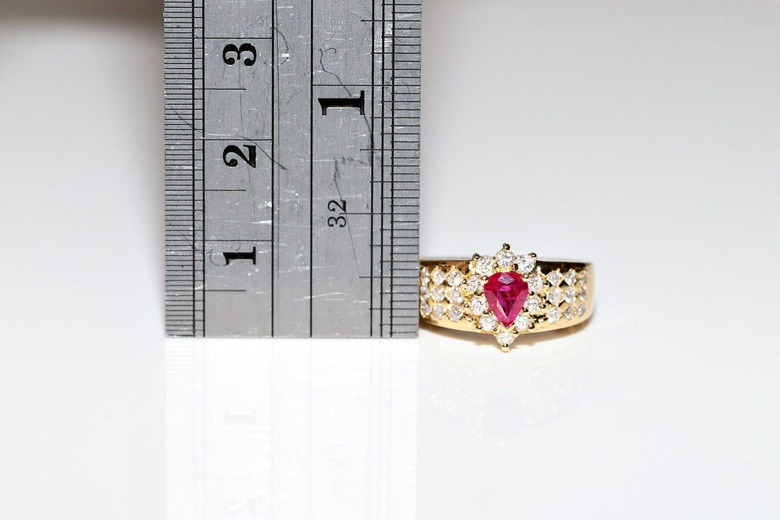 Vintage Circa 1980s 18k Gold Natural Diamond And Ruby Decorated Ring For Sale 4