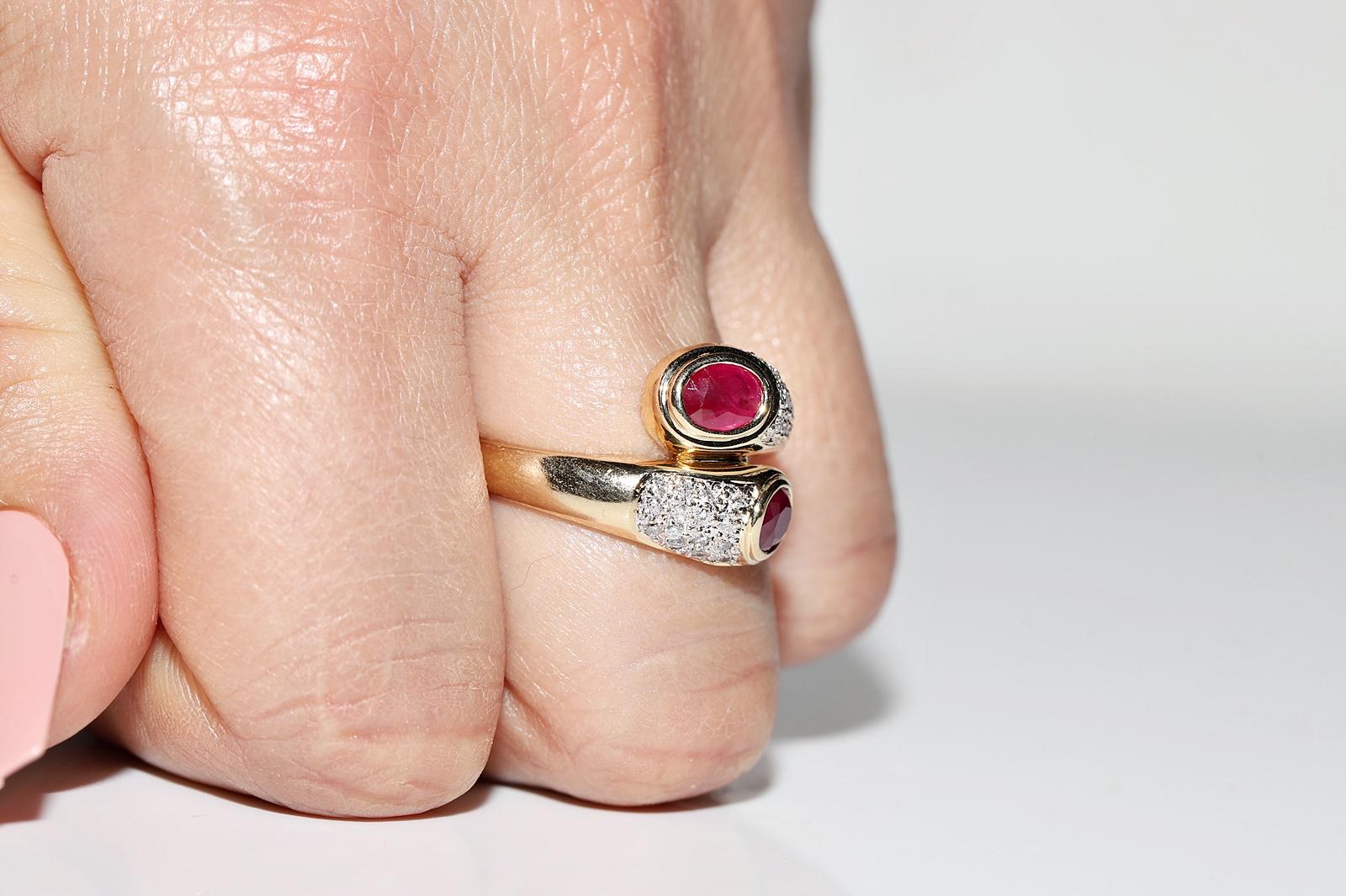 Vintage Circa 1980s 18k Gold Natural Diamond And Ruby Decorated Ring For Sale 8