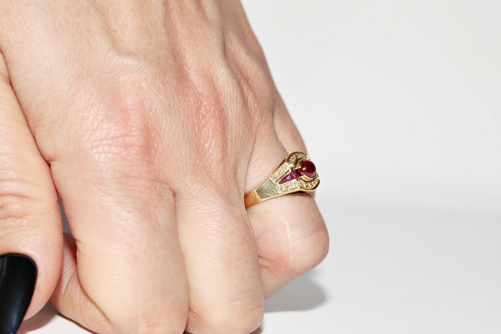 Vintage Circa 1980s 18k Gold Natural Diamond And Ruby Decorated Ring  For Sale 9