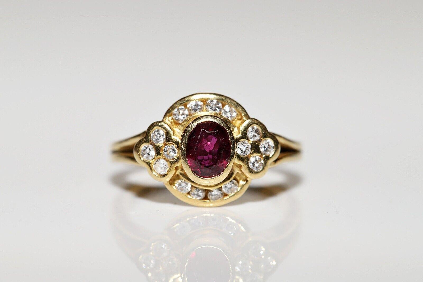 Vintage Circa 1980s 18k Gold Natural Diamond And Ruby Decorated Ring For Sale 11