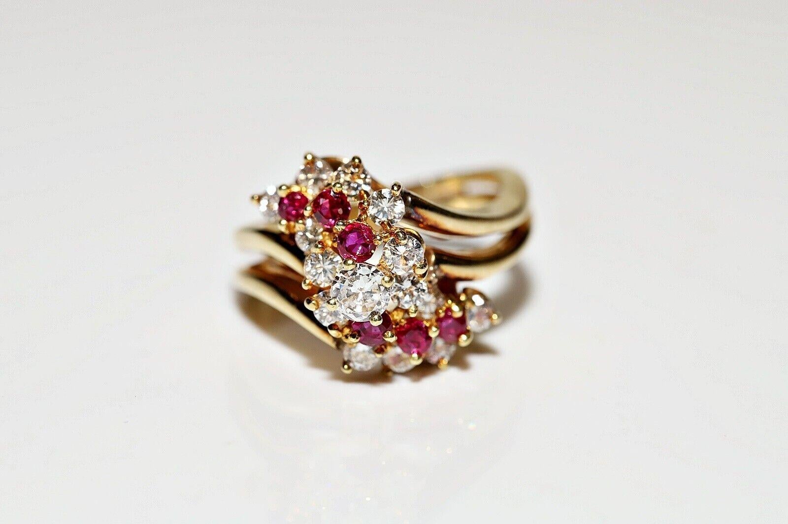Retro Vintage Circa 1980s 18k Gold Natural Diamond And Ruby Decorated Ring  For Sale