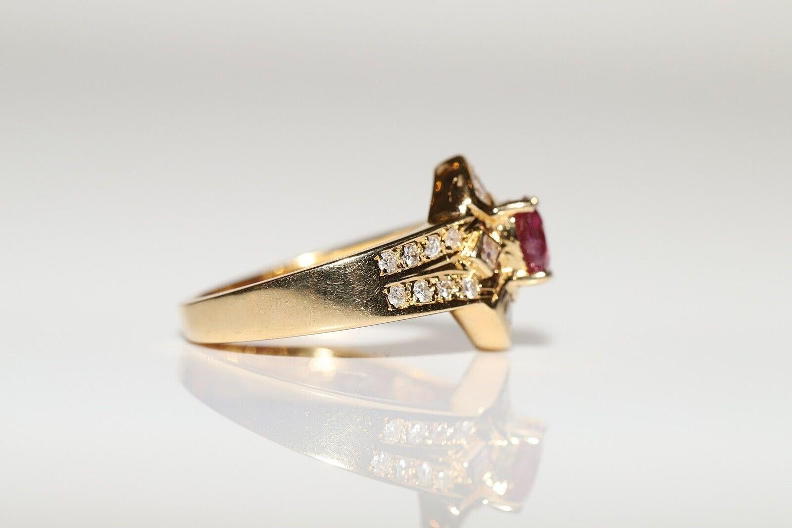 Retro Vintage Circa 1980s 18k Gold Natural Diamond And Ruby Decorated Ring  For Sale