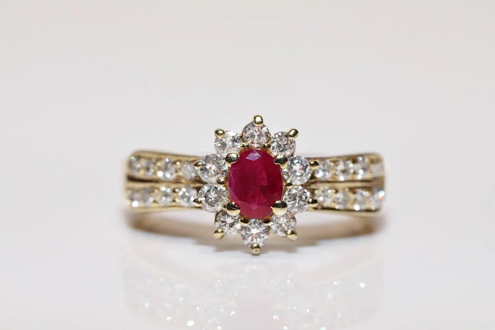 Deko-Ring aus 18 Karat Gold mit natürlichem Diamant und Rubin, Vintage, ca. 1980er Jahre (Retro) im Angebot