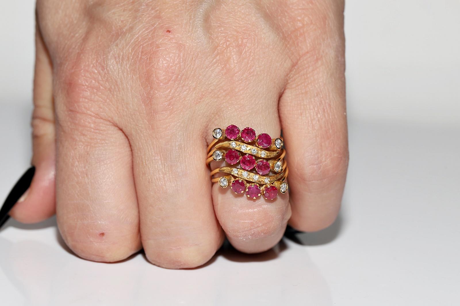 Deko-Ring aus 18 Karat Gold mit natürlichem Diamant und Rubin, Vintage, ca. 1980er Jahre (Retro) im Angebot