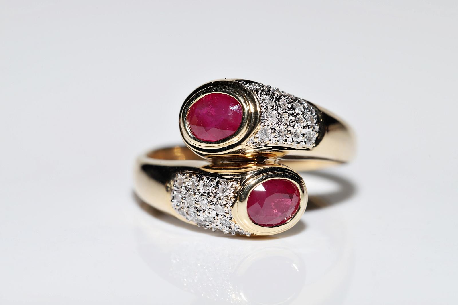 Brilliant Cut Vintage Circa 1980s 18k Gold Natural Diamond And Ruby Decorated Ring For Sale