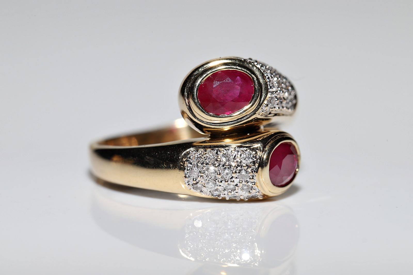 Women's Vintage Circa 1980s 18k Gold Natural Diamond And Ruby Decorated Ring For Sale