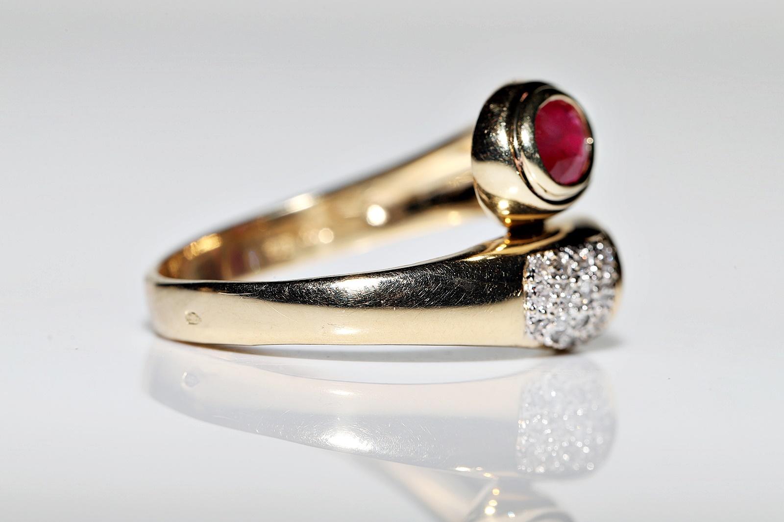 Vintage Circa 1980s 18k Gold Natural Diamond And Ruby Decorated Ring For Sale 1
