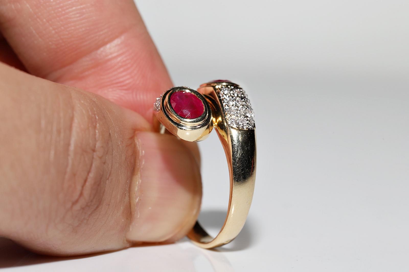 Vintage Circa 1980s 18k Gold Natural Diamond And Ruby Decorated Ring 3