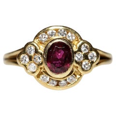 Vintage Circa 1980s 18k Gold Natural Diamond And Ruby Decorated Ring