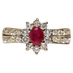 Vintage Circa 1980s 18k Gold Natural Diamond And Ruby Decorated Ring 