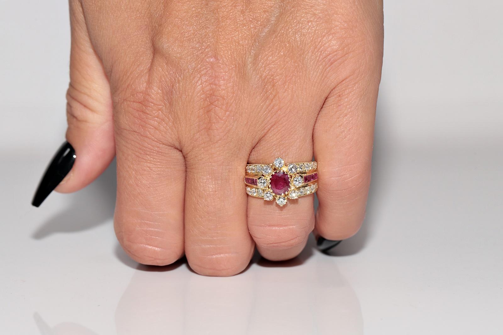Anello forte decorato con diamanti naturali e rubini in oro 18 carati CIRCA 1980 in vendita 9