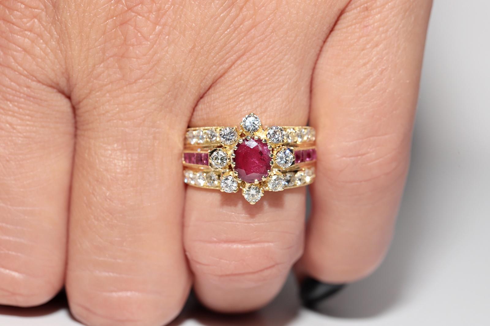 Anello forte decorato con diamanti naturali e rubini in oro 18 carati CIRCA 1980 in vendita 10