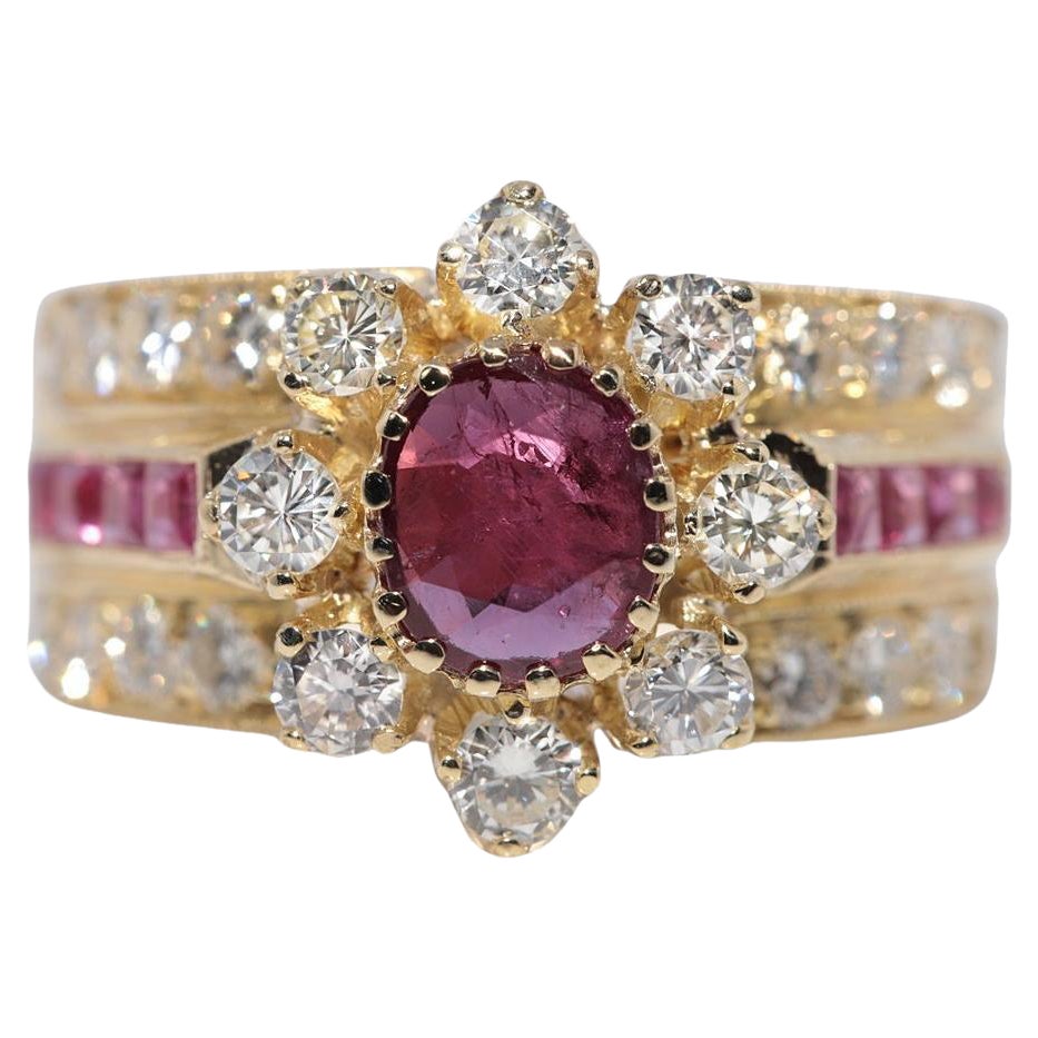 Vintage Circa 1980s 18k Gold Natural Diamond And Ruby Decorated Strong Ring