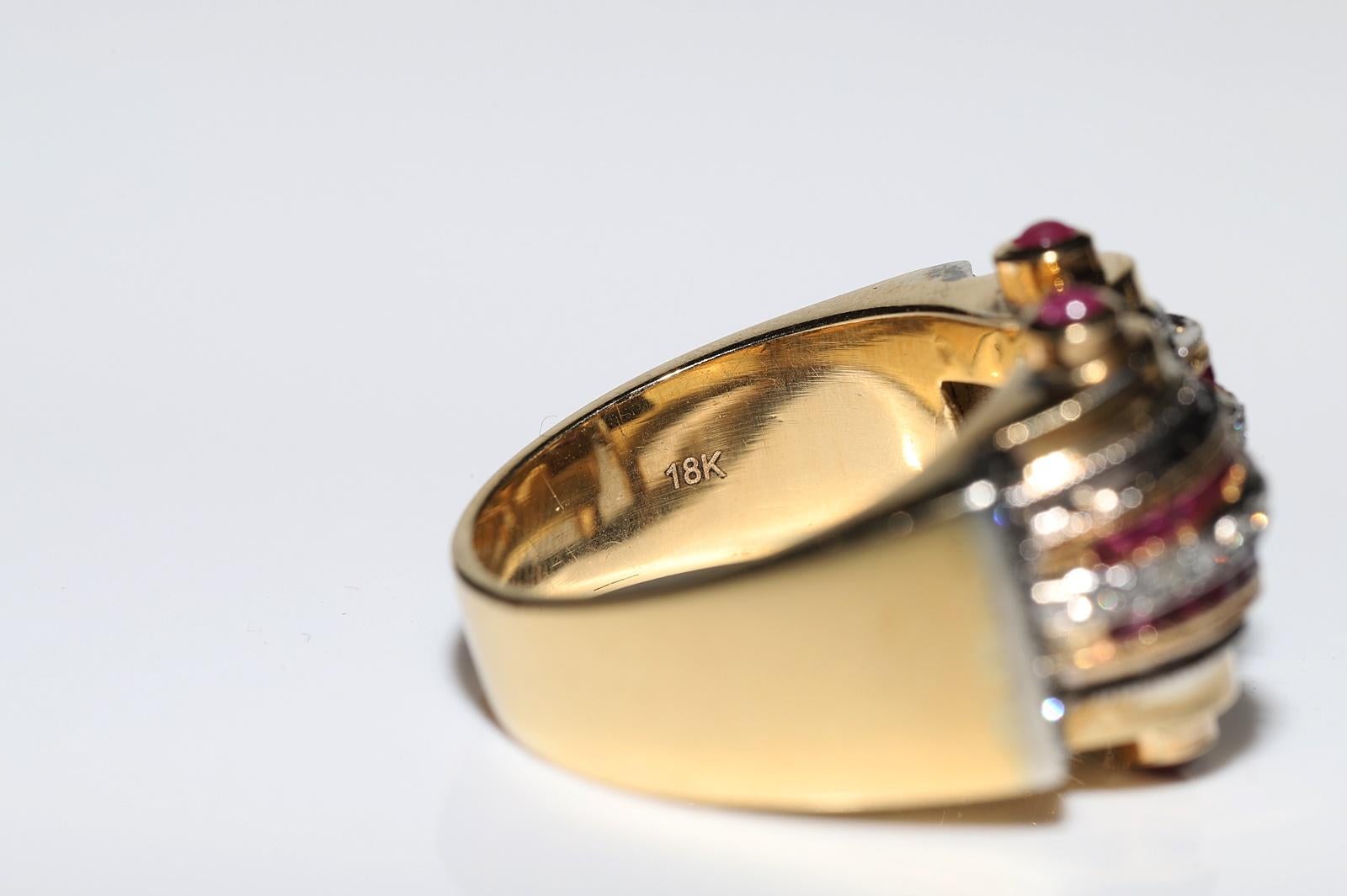 Vintage Circa 1980er Jahre 18k Gold natürlicher Diamant und Rubin Dekorierter Tank-Ring im Angebot 8