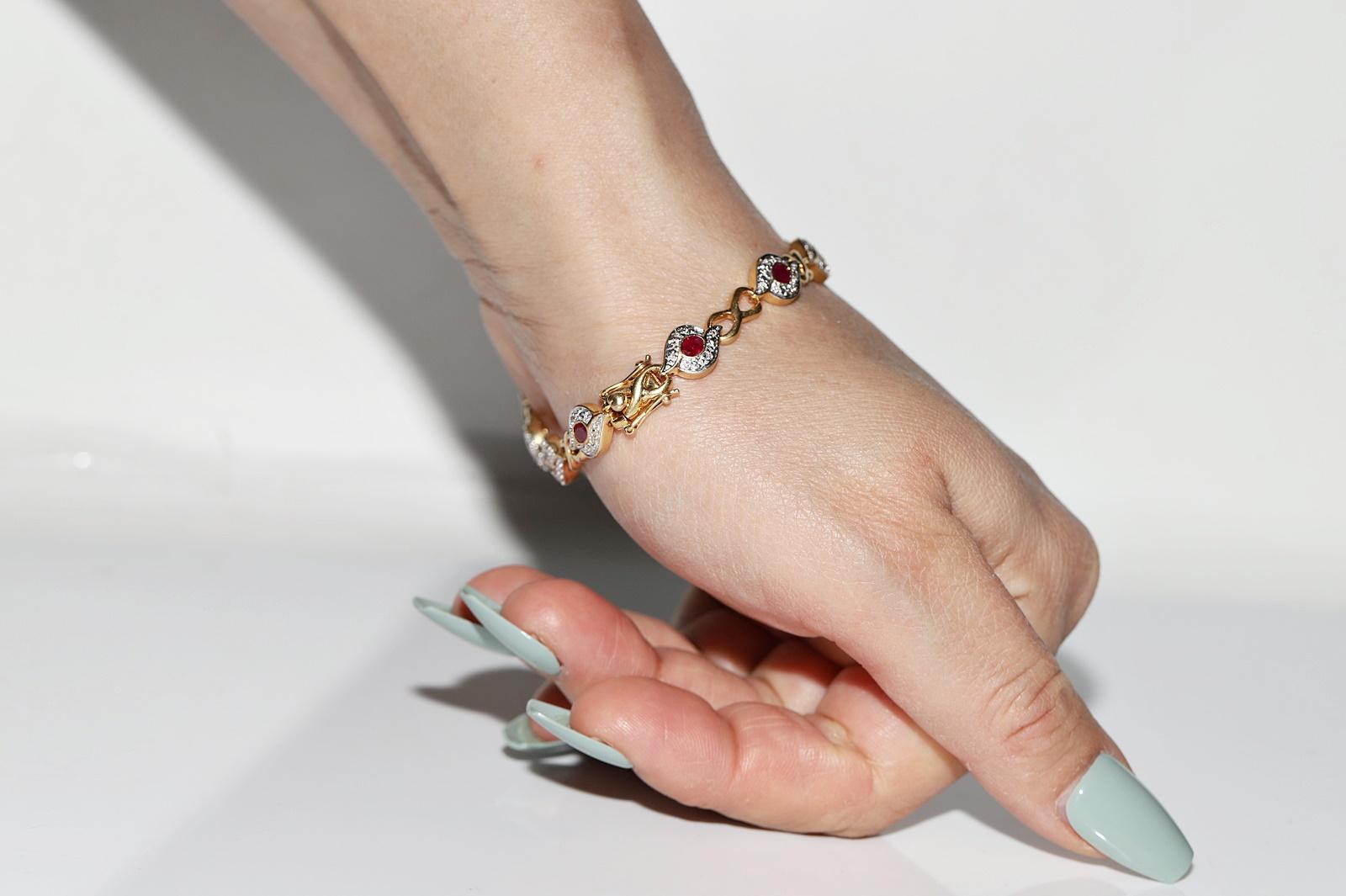 Bracciale da tennis decorato con diamanti naturali e rubini in oro 18 ct. d'epoca CIRCA 1980 in vendita 12