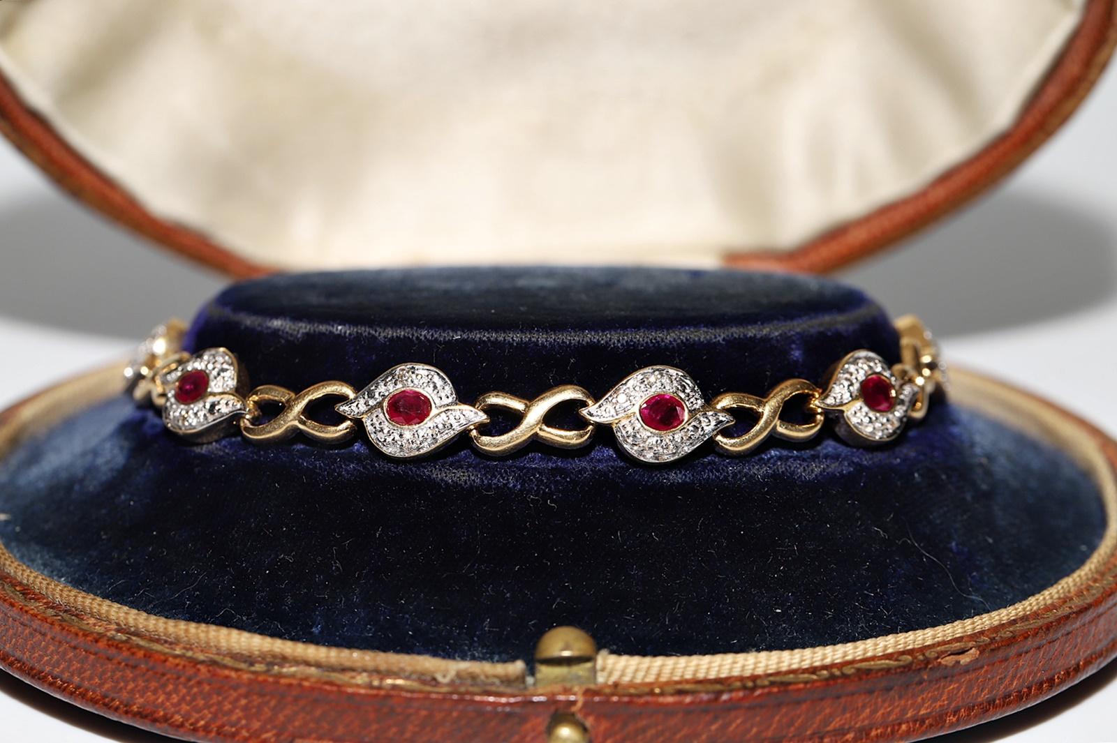 Retro Vintage Circa 1980s 18k Gold Natural Diamond And Ruby Decorated Tennis Bracelet For Sale