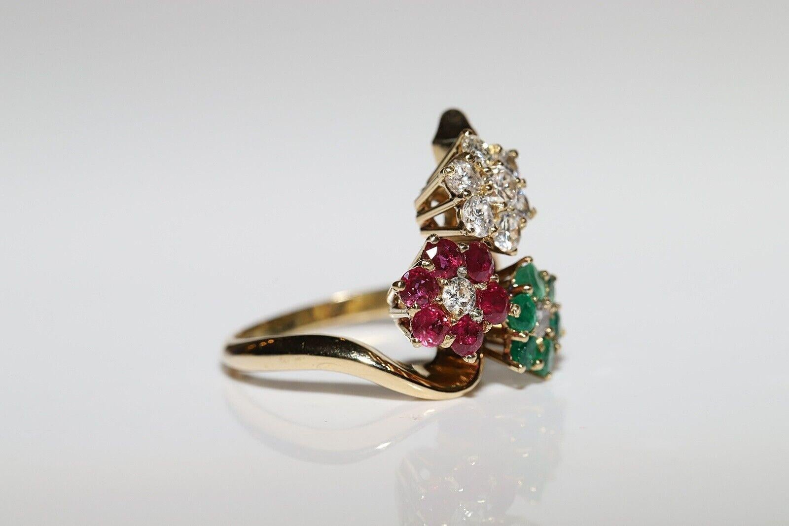 Vintage Circa 1980s 18k Gold Natural Diamond And Ruby Emerald Flowers Ring For Sale 6