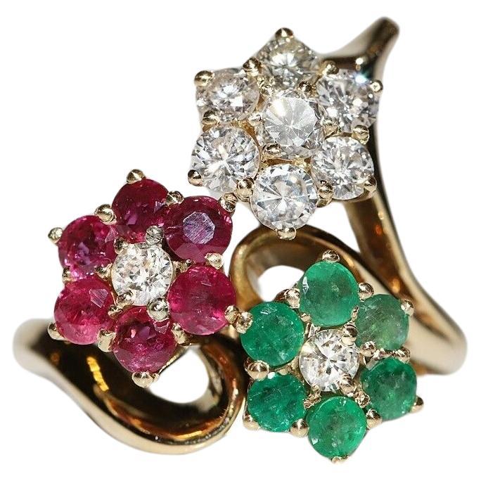 Vintage Circa 1980s 18k Gold Natural Diamond And Ruby Emerald Flowers Ring For Sale